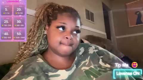 KiaraSugars online show from December 5, 6:24 am