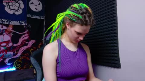 Kiki online show from December 2, 10:17 am