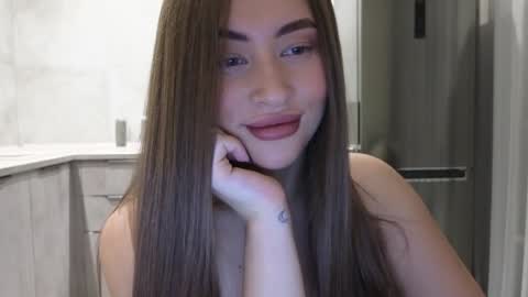 EvaAnna online show from January 29, 8:25 pm