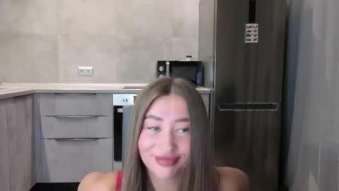 EvaAnna online show from October 8, 9:19 pm