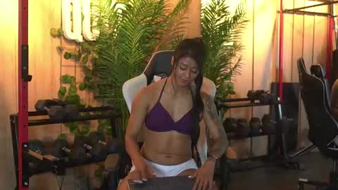 Kim online show from November 13, 1:10 pm