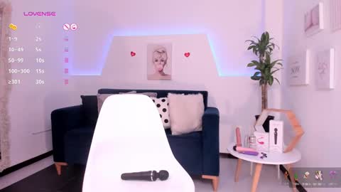 Kim  online show from December 20, 9:11 am