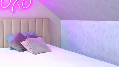 kimberlly_smith online show from January 16, 11:01 pm