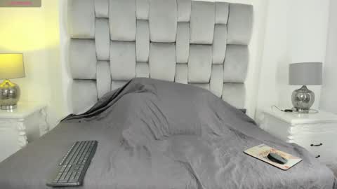 kimberly colle7 online show from February 15, 7:35 pm