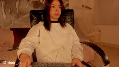 Kim online show from February 2, 12:35 pm