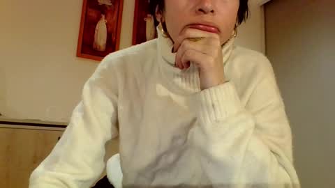 Kim  online show from January 12, 8:47 pm