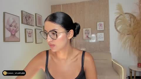 Kim  online show from February 11, 11:54 pm