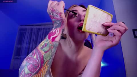  Sara  online show from November 7, 3:45 am