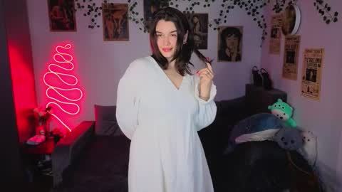 Snapshot of kira_kick chatting on October 22, 8:58 pm Kira VanKick online show from October 22, 8:58 pm