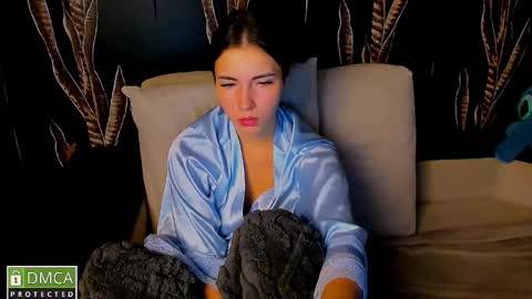 Kira  online show from October 20, 8:34 pm