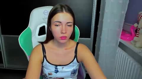 Kira  online show from January 7, 7:28 pm