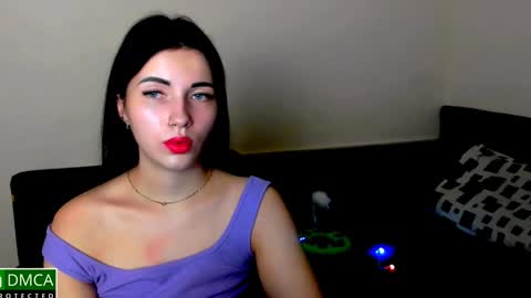 Kira  online show from December 6, 9:45 pm