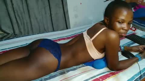 kirah_hot online show from November 26, 7:53 am