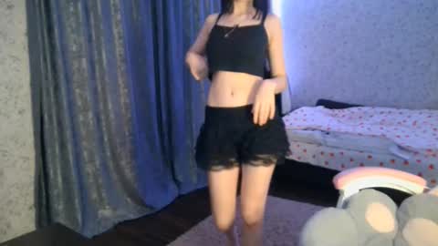 Snapshot of kirstievelasco chatting on October 21, 6:23 pm Nicole online show from October 21, 6:23 pm