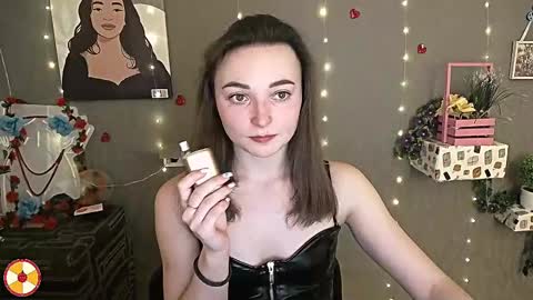 Snapshot of kiss_shy chatting on February 22, 11:57 am Valeria online show from February 22, 11:57 am