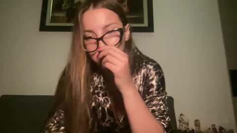 Kit kata online show from February 26, 8:19 pm