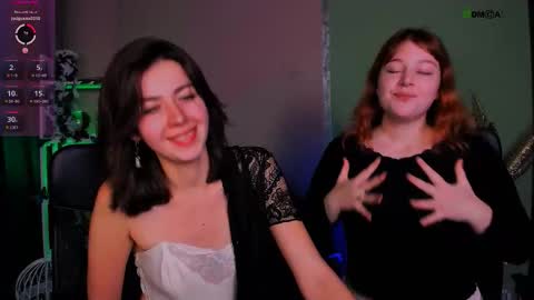 kitniss online show from November 15, 4:02 am