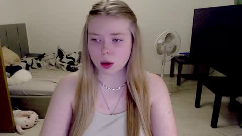 Jennyblonde and Emmabrunette online show from November 19, 3:45 pm