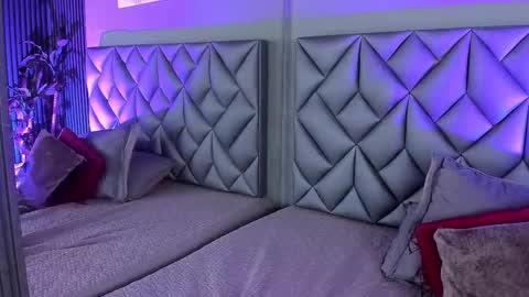 Snapshot of kitty_dolly1 chatting on October 21, 8:57 pm online show from October 21, 8:57 pm