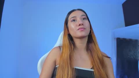 kitty online show from December 19, 8:06 am