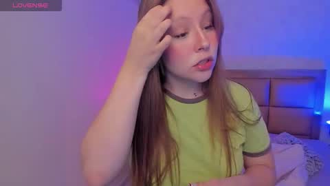  K I T T  Y  online show from February 25, 7:56 pm