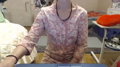 KiuminBerry online show from November 21, 6:21 pm