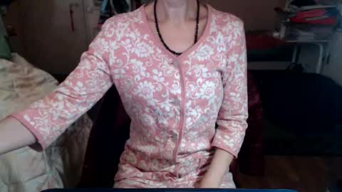 KiuminBerry online show from October 9, 11:25 am