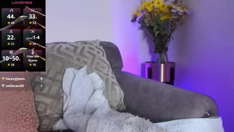 Lili online show from September 27, 8:49 pm