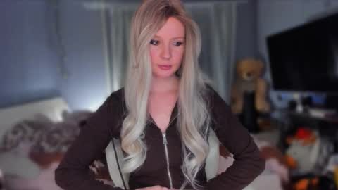 Klementinafanslyklementina6661 online show from February 15, 8:41 pm