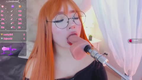 Kloe online show from October 25, 11:44 pm