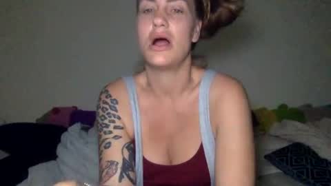 koyoteej online show from February 26, 12:38 pm