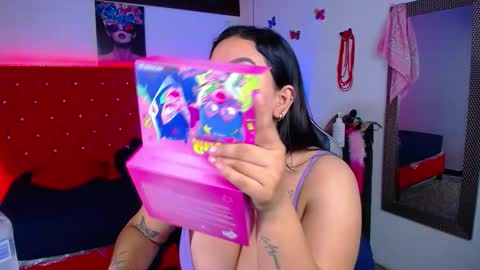 kriss_sweetboobs online show from December 4, 12:29 pm