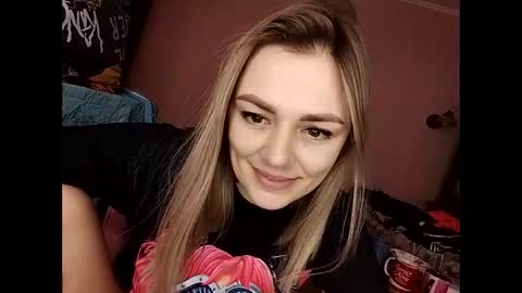 Snapshot of krisssexi chatting on February 12, 8:38 am KrissSexi online show from February 12, 8:38 am