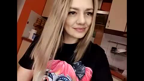 Snapshot of krisssexi chatting on February 9, 10:11 pm KrissSexi online show from February 9, 10:11 pm