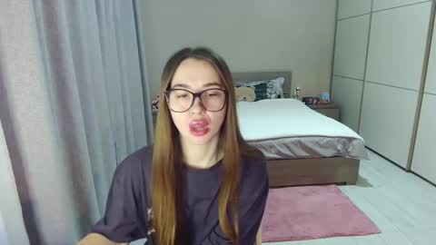 twitter    Annemarye 23 online show from December 23, 7:56 am