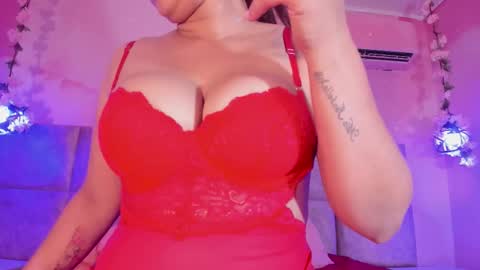 krystalswift_ online show from March 3, 3:12 am