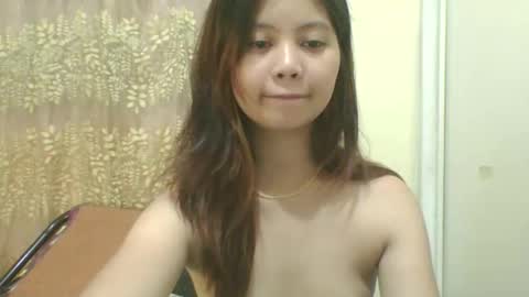 its me KYLIE online show from November 13, 8:19 pm