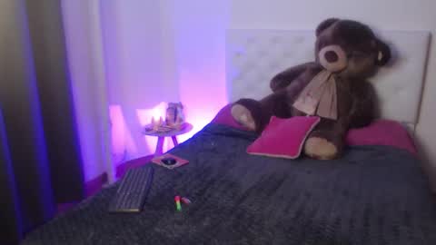 Sara online show from September 17, 1:36 am