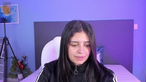 Snapshot of kylie_reyes chatting on December 9, 7:07 pm Kylie Reyes  online show from December 9, 7:07 pm