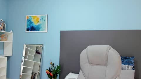 Snapshot of kylie_reyes chatting on October 2, 8:25 pm Kylie Reyes  online show from October 2, 8:25 pm