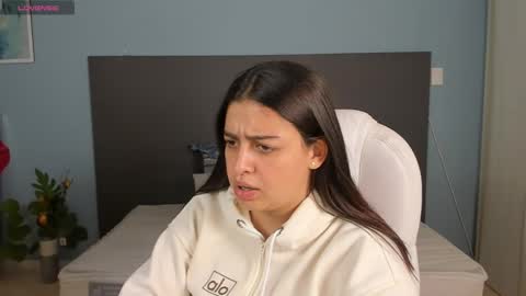 Snapshot of kylie_reyes chatting on December 30, 7:42 pm Kylie Reyes  online show from December 30, 7:42 pm