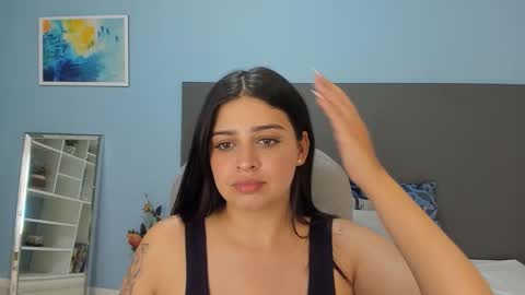 Snapshot of kylie_reyes chatting on October 9, 7:40 pm Kylie Reyes  online show from October 9, 7:40 pm