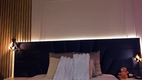 Kylie  online show from February 1, 6:56 am