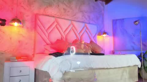 Kyle online show from November 15, 11:33 am