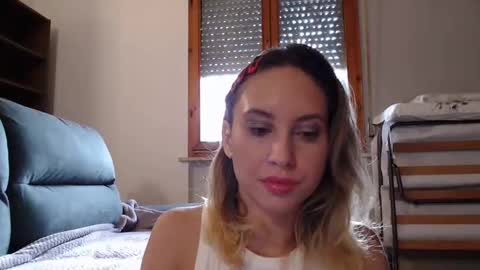 Sofia online show from December 18, 1:05 pm