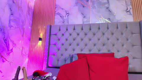 la_indiia online show from November 19, 12:27 pm