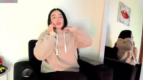 lace_victoria online show from February 27, 2:00 am