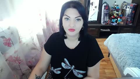 lady_boom_ online show from January 2, 10:37 am