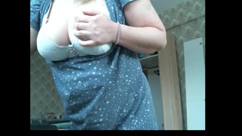 lady cute cat29 online show from November 15, 6:47 am