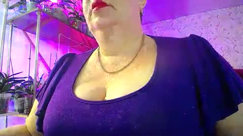 Lady Gloria online show from November 16, 6:26 am